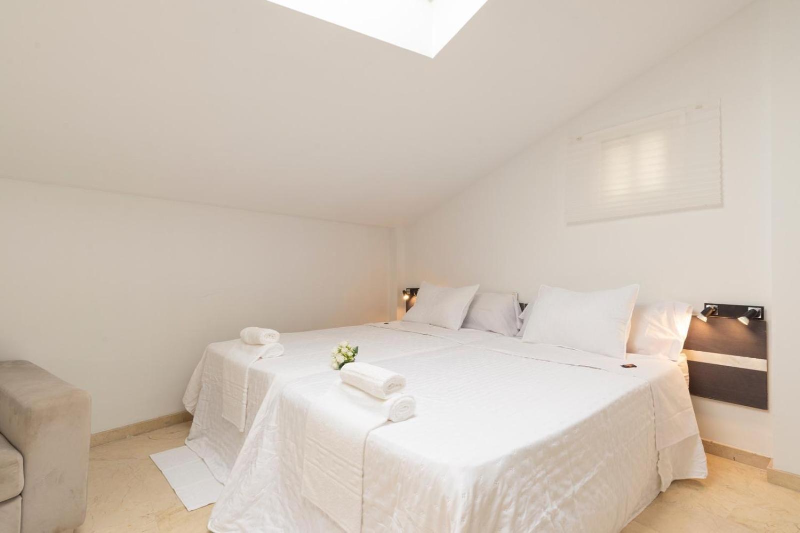 New Penthouse Gr3- Flat In Center With Cozy Terrace Lejlighed